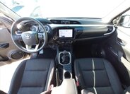 Toyota Hilux 11
