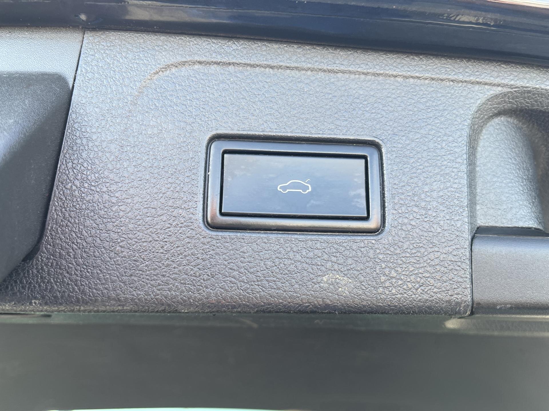 Volkswagen Passat Kombi 2,0 l 176 kw