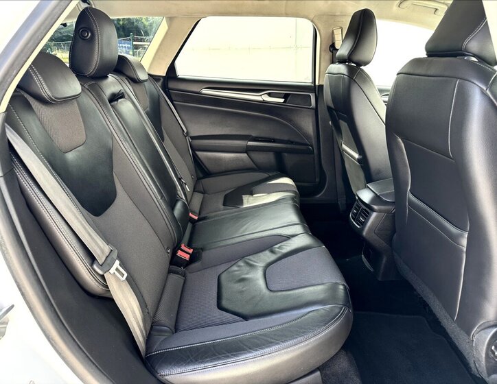 Ford Mondeo Kombi 2,0 l 110 kw