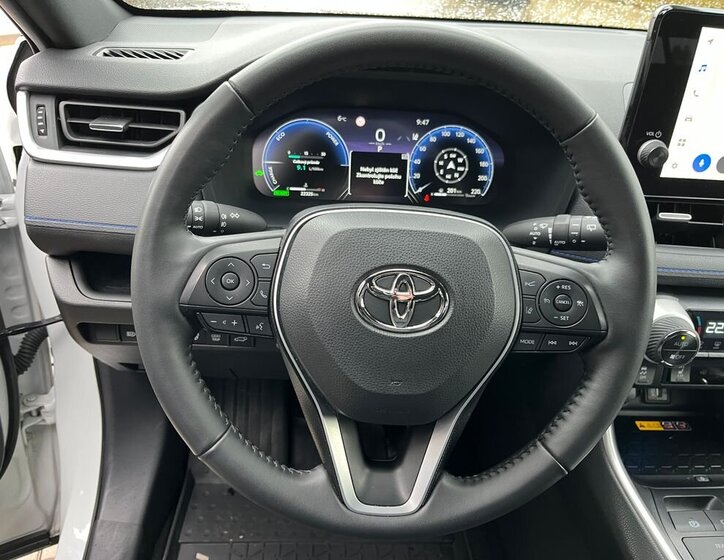 Toyota RAV4 SUV 2,5 l 131 kw