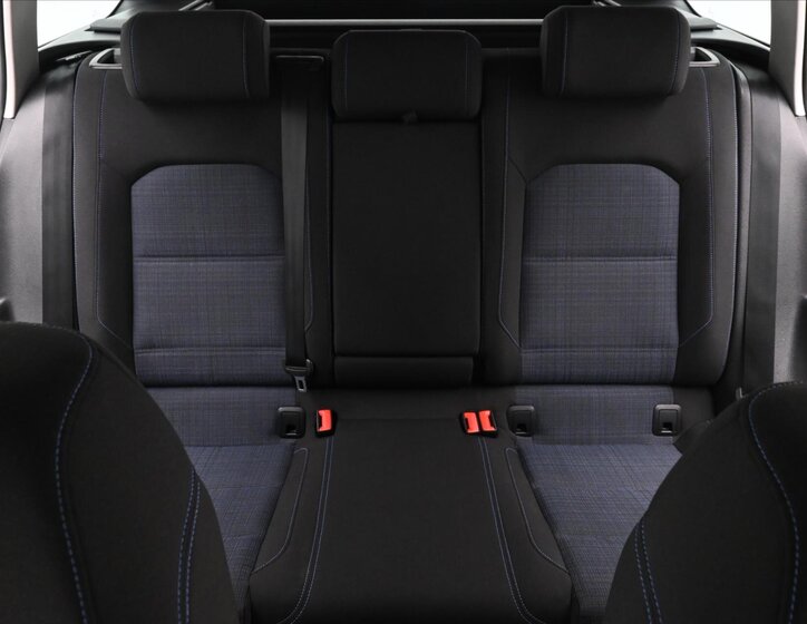 Volkswagen Passat Kombi 1,4 l 115 kw