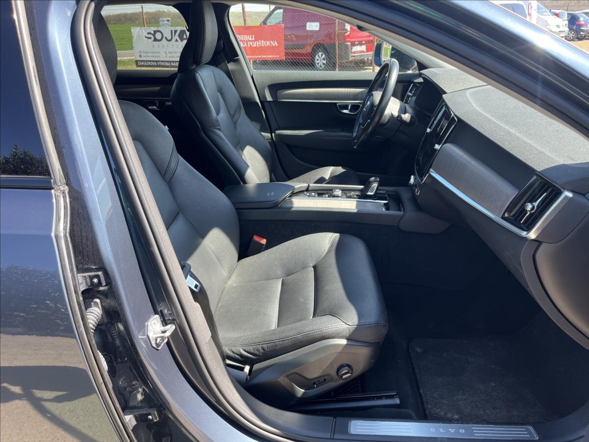 Volvo V90 Kombi 2,0 l 145 kw