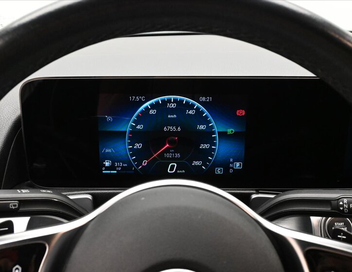 Mercedes-Benz GLB 16