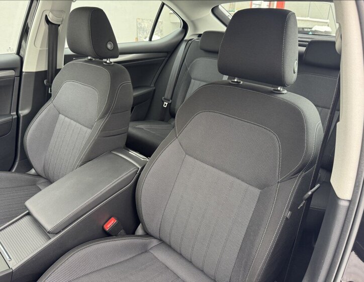 Škoda Superb Sedan 2,0 l 110 kw