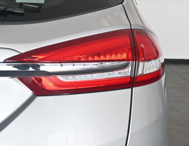 Ford Mondeo Kombi 2,0 l 110 kw