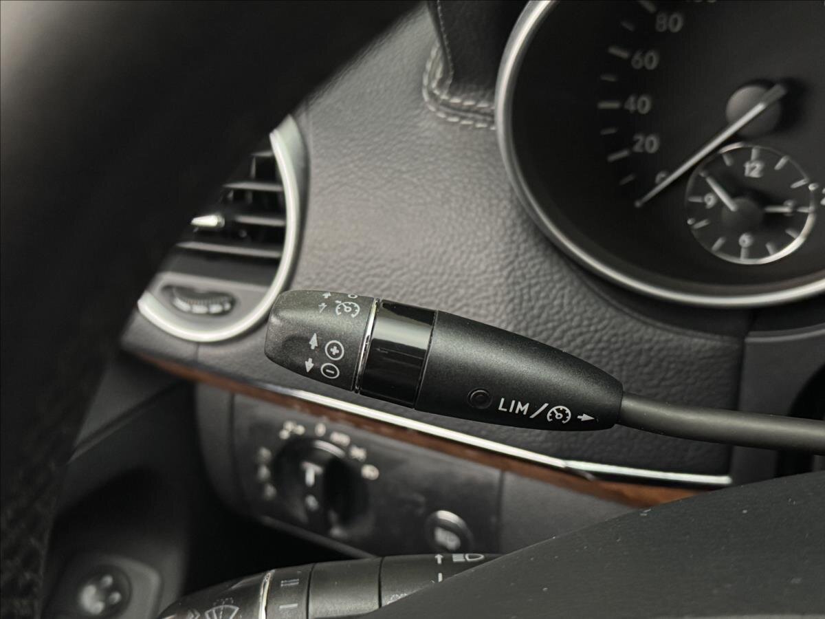 Mercedes-Benz GL SUV 3,0 l 165 kw