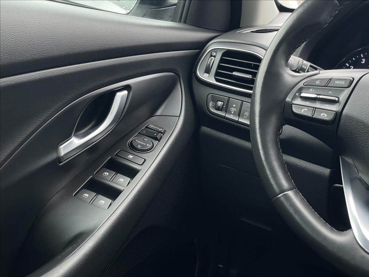 Hyundai i30 Hatchback 1,5 l 80 kw