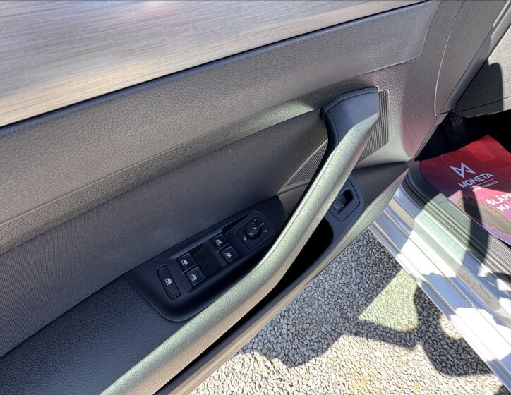Volkswagen Passat Ostatní 1,6 l 88 kw