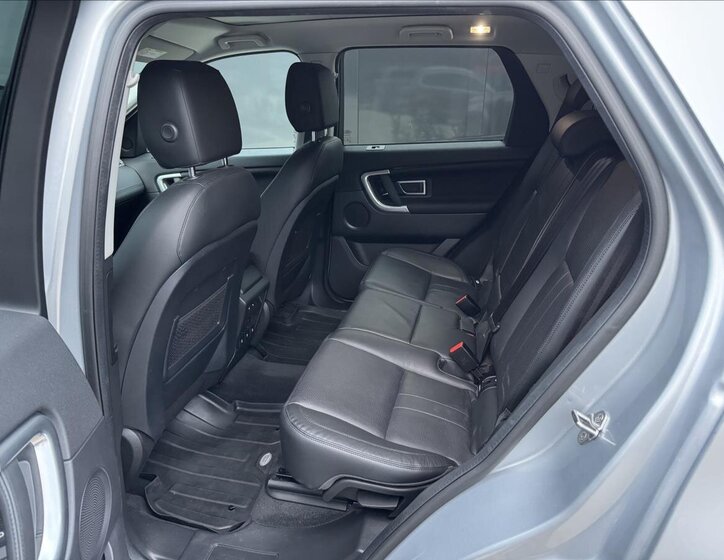 Land Rover Discovery Sport 12