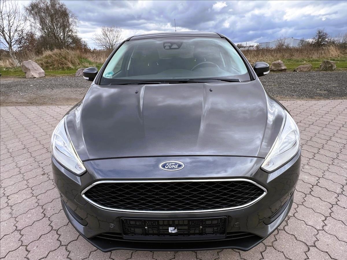 Ford Focus Kombi 999,0 92 kw