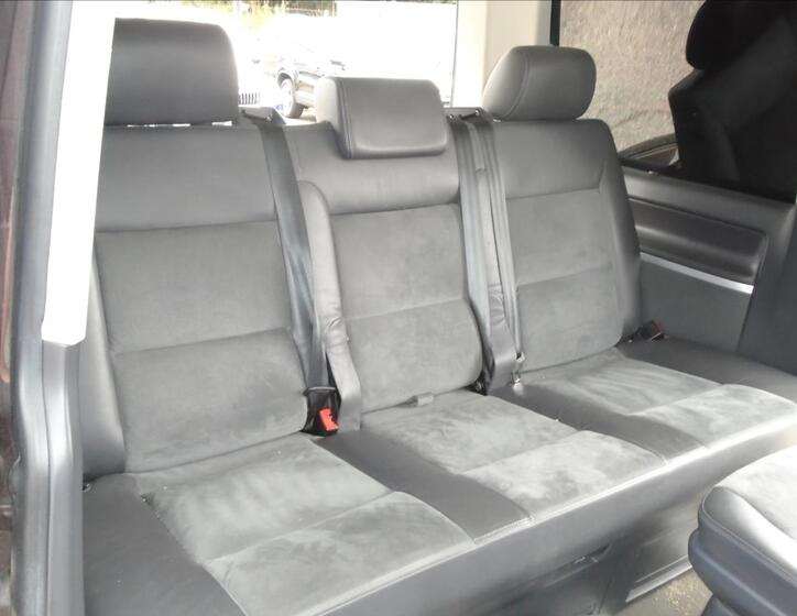 Volkswagen Multivan 15