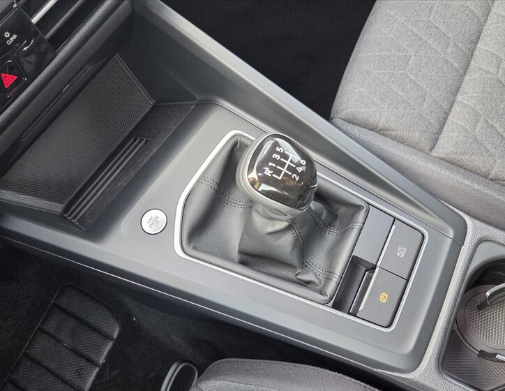 Volkswagen Golf Kombi 1,5 l 110 kw