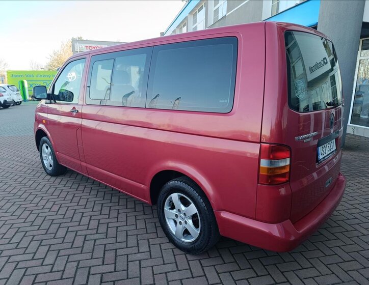 Volkswagen Transporter MPV 2,5 l 96 kw
