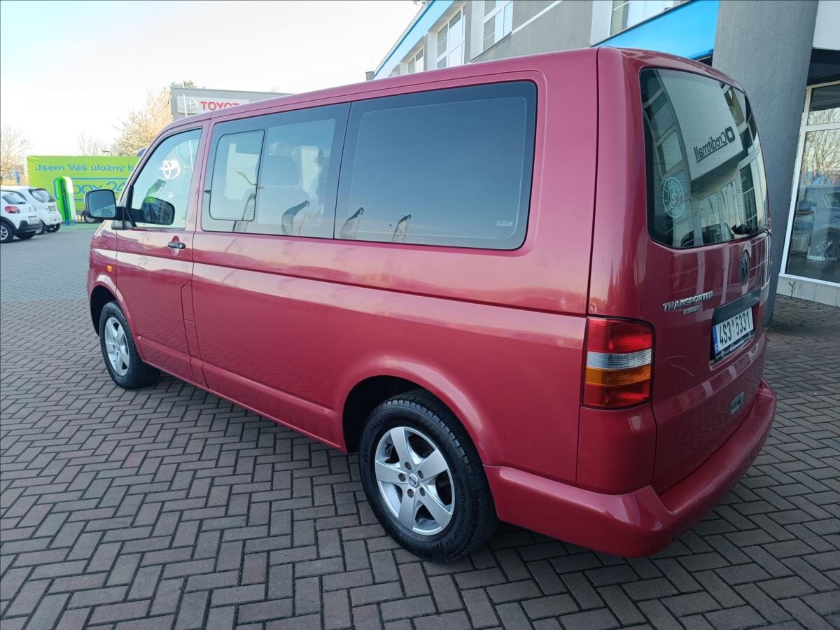 Volkswagen Transporter MPV 2,5 l 96 kw