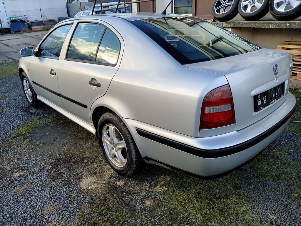 Škoda Octavia Liftback 1,6 l 74 kw