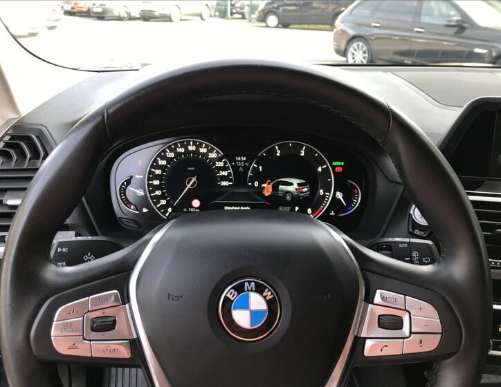 BMW X3 SUV / Terénní 2,0 l 140 kw