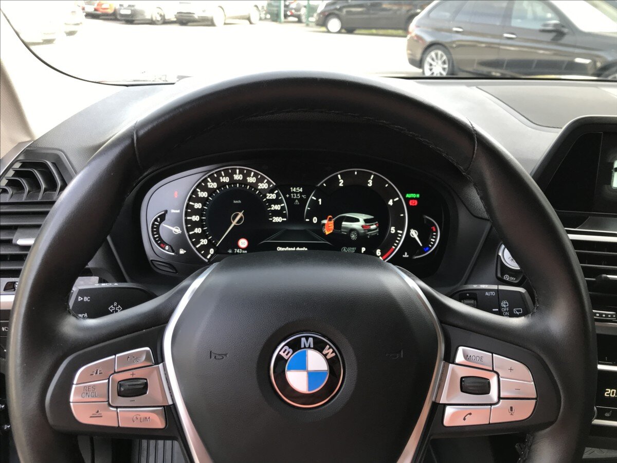 BMW X3 SUV / Terénní 2,0 l 140 kw