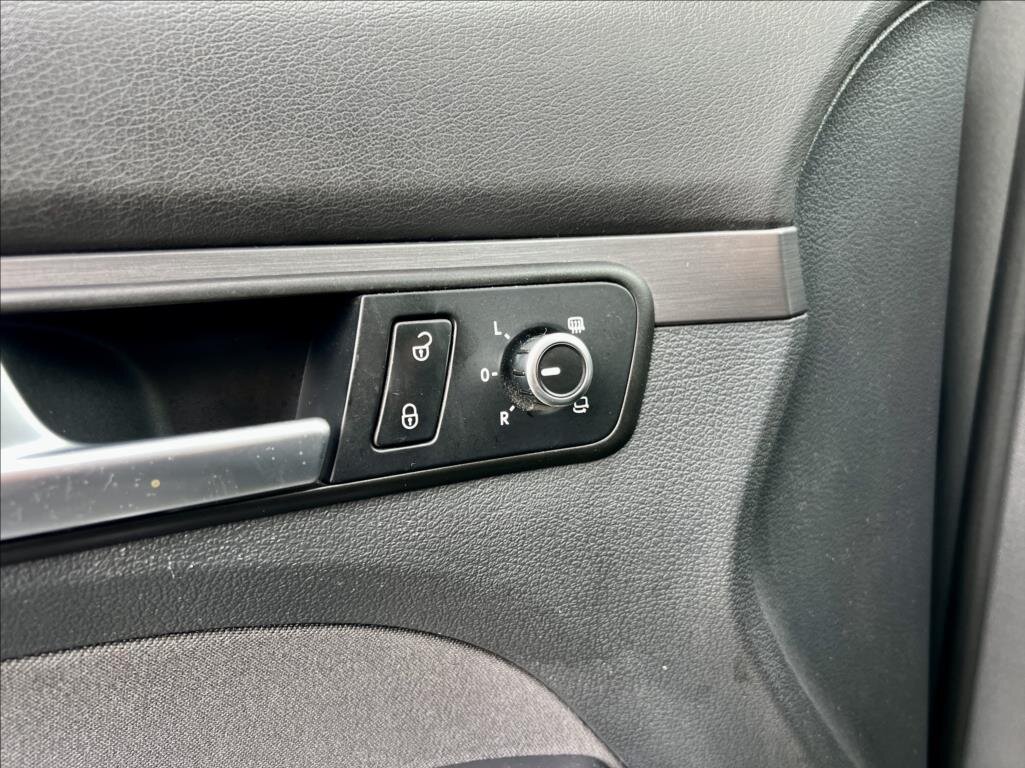 Volkswagen Touran MPV 1,6 l 77 kw