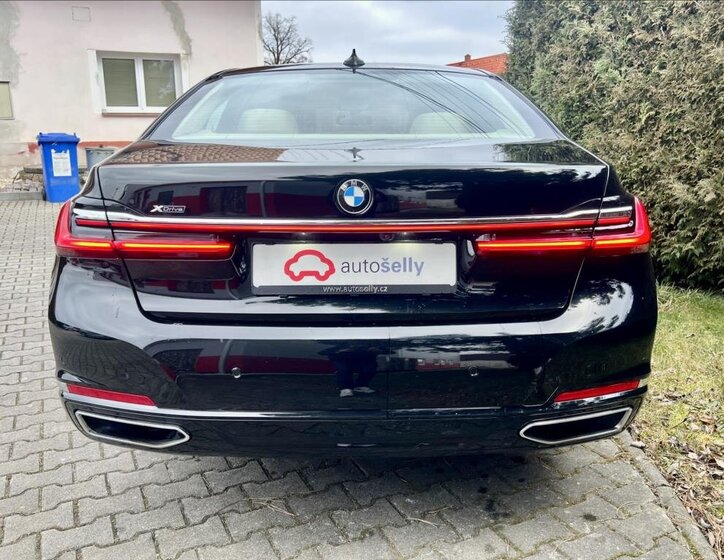 BMW Řada 7 Ostatní 3,0 l 210 kw
