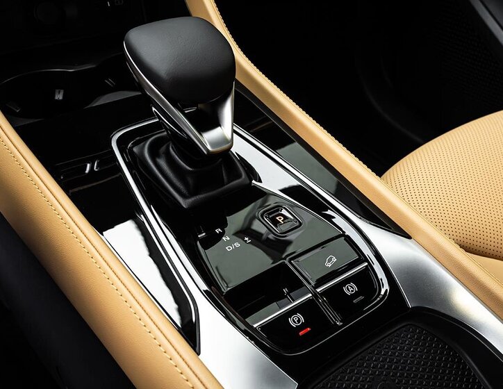 MG HS SUV 1,5 l 165 kw