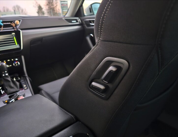 Škoda Superb Kombi 2,0 l 110 kw