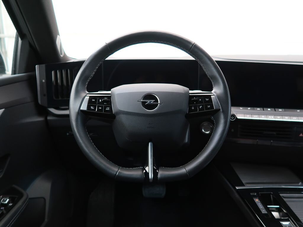 Opel Astra Hatchback 1,2 l 96 kw