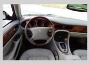 Jaguar XJ8 Sedan 0,0 209 kw