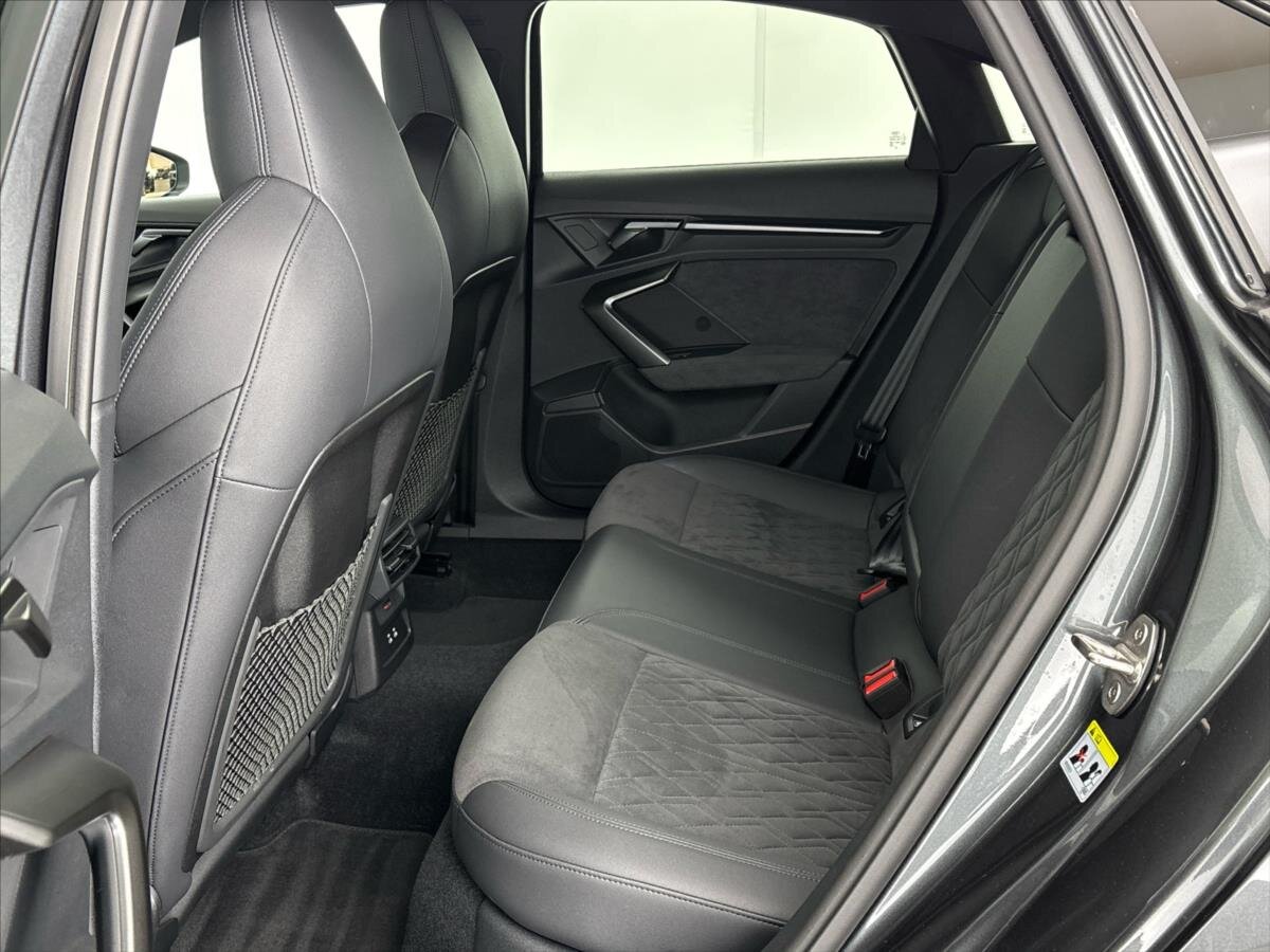 Audi RS 3 Sedan / Limuzína 2,5 l 294 kw