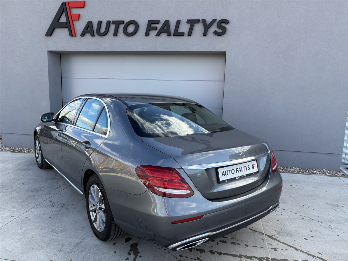 Mercedes-Benz Třídy E