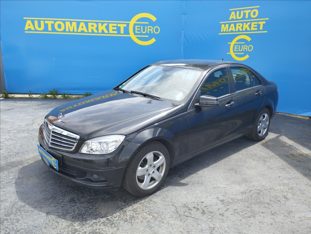 Mercedes-Benz Třídy C Sedan 1,8 l 115 kw