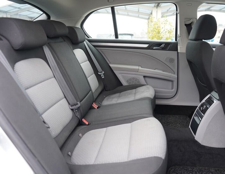 Škoda Superb Sedan 1,8 l 118 kw