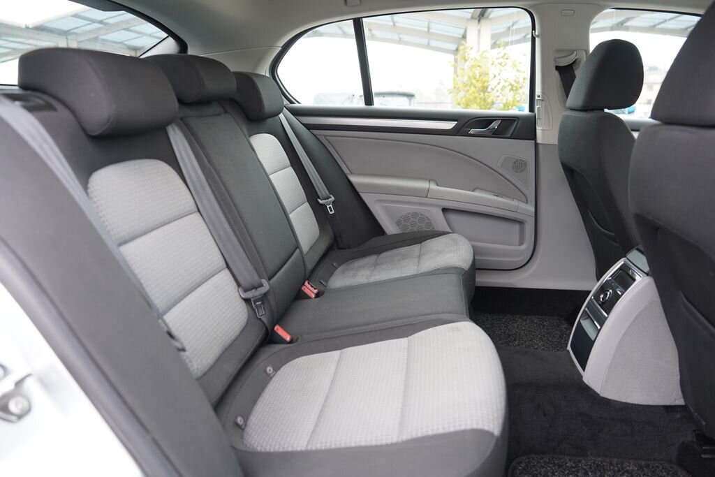 Škoda Superb Sedan 1,8 l 118 kw