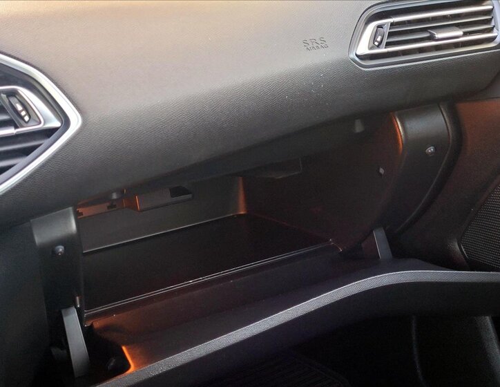 Peugeot 308 Hatchback 1,5 l 75 kw