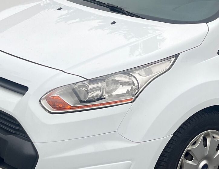 Ford Tourneo Connect 5