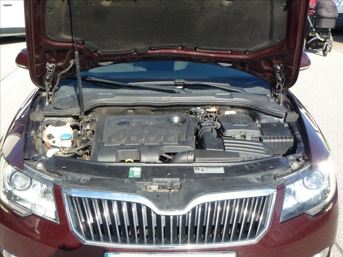 Škoda Superb Kombi 2,0 l 125 kw