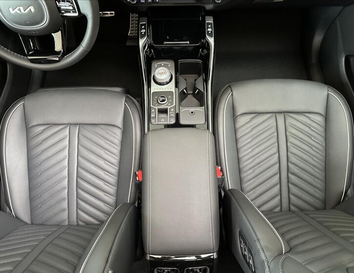 KIA Sorento SUV / Terénní 2,2 l 142 kw