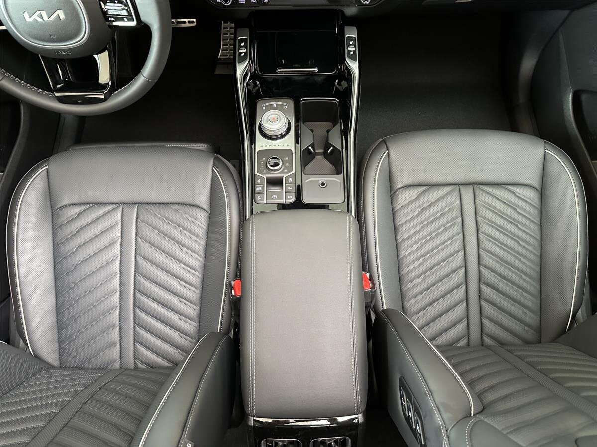 KIA Sorento SUV / Terénní 2,2 l 142 kw