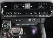 Toyota Land Cruiser Kombi 2,8 l 151 kw