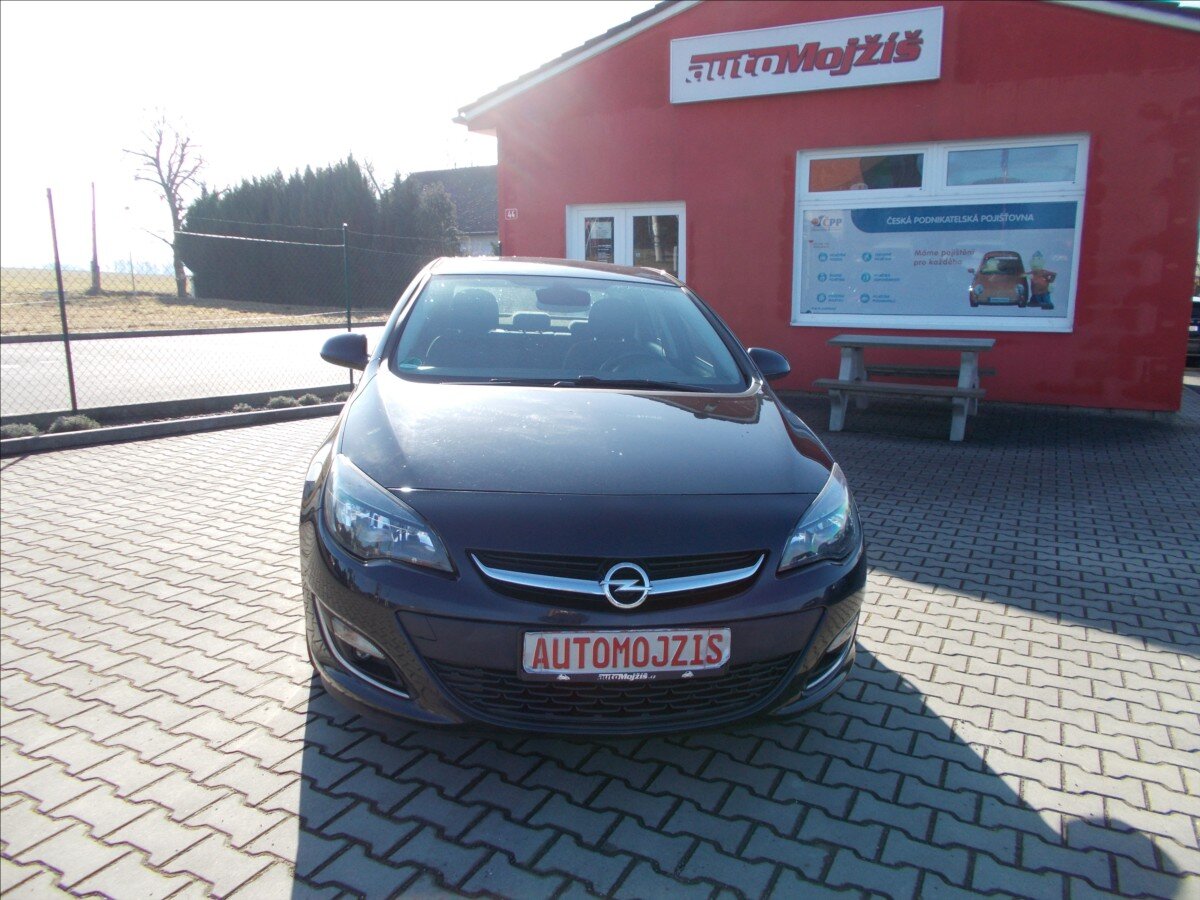 Opel Astra Sedan / Limuzína 1,4 l 103 kw
