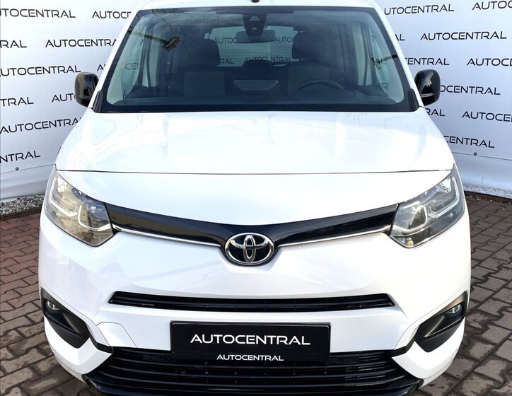 Toyota ProAce City Verso MPV 1,2 l 81 kw