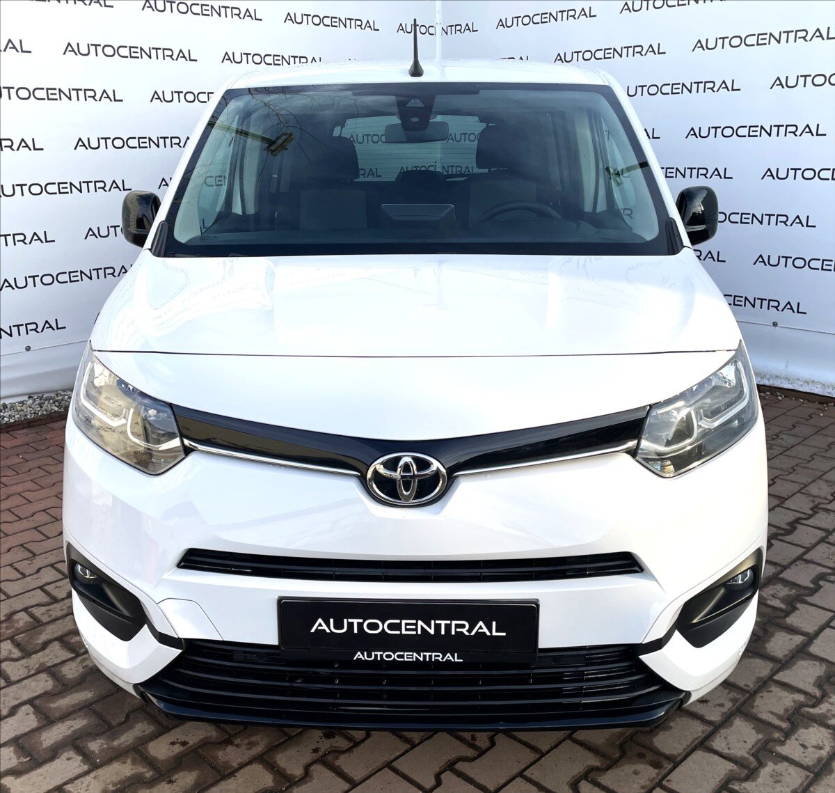 Toyota ProAce City Verso MPV 1,2 l 81 kw