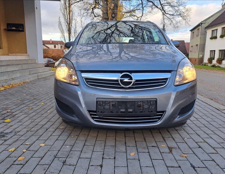 Opel Zafira MPV 1,9 l 88 kw