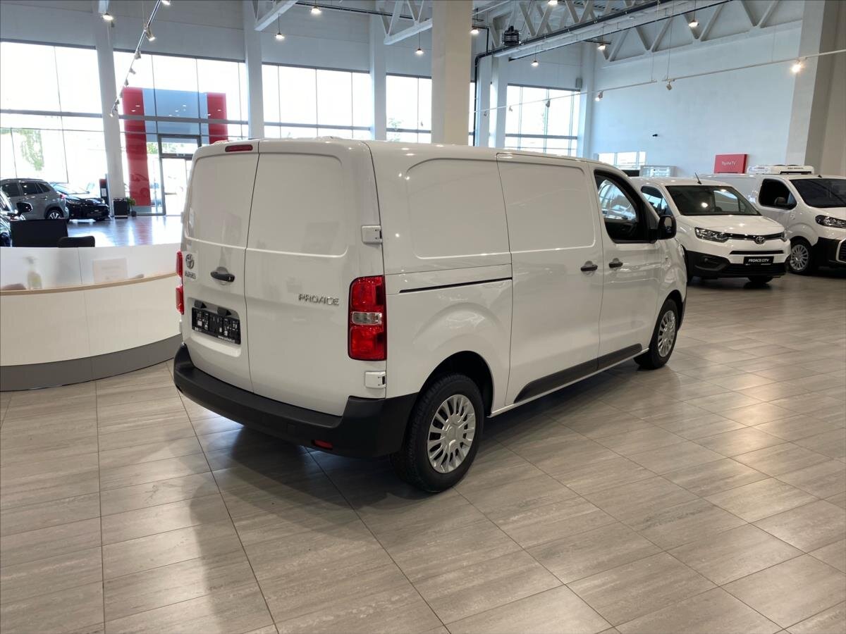 Toyota ProAce Skříň 2,0 l 106 kw