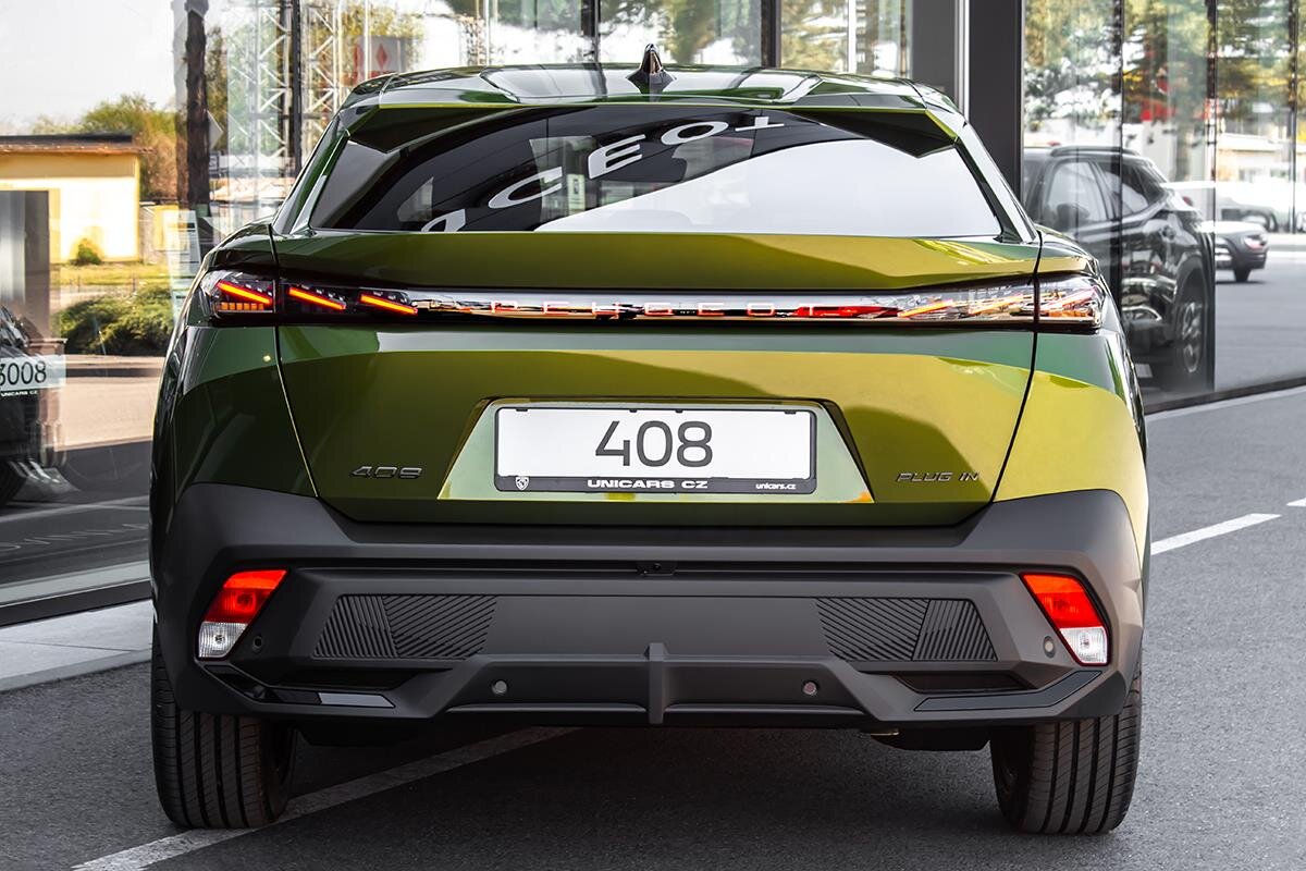 Peugeot 408 Liftback 1,6 l 132 kw