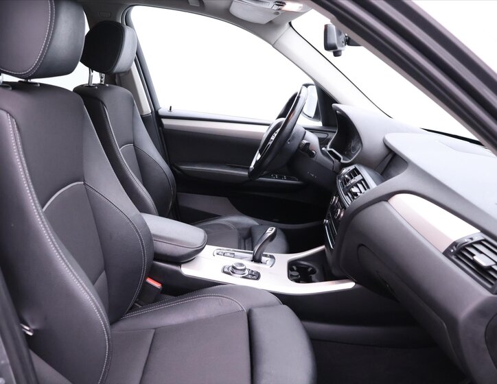 BMW X3 SUV / Terénní 2,0 l 135 kw