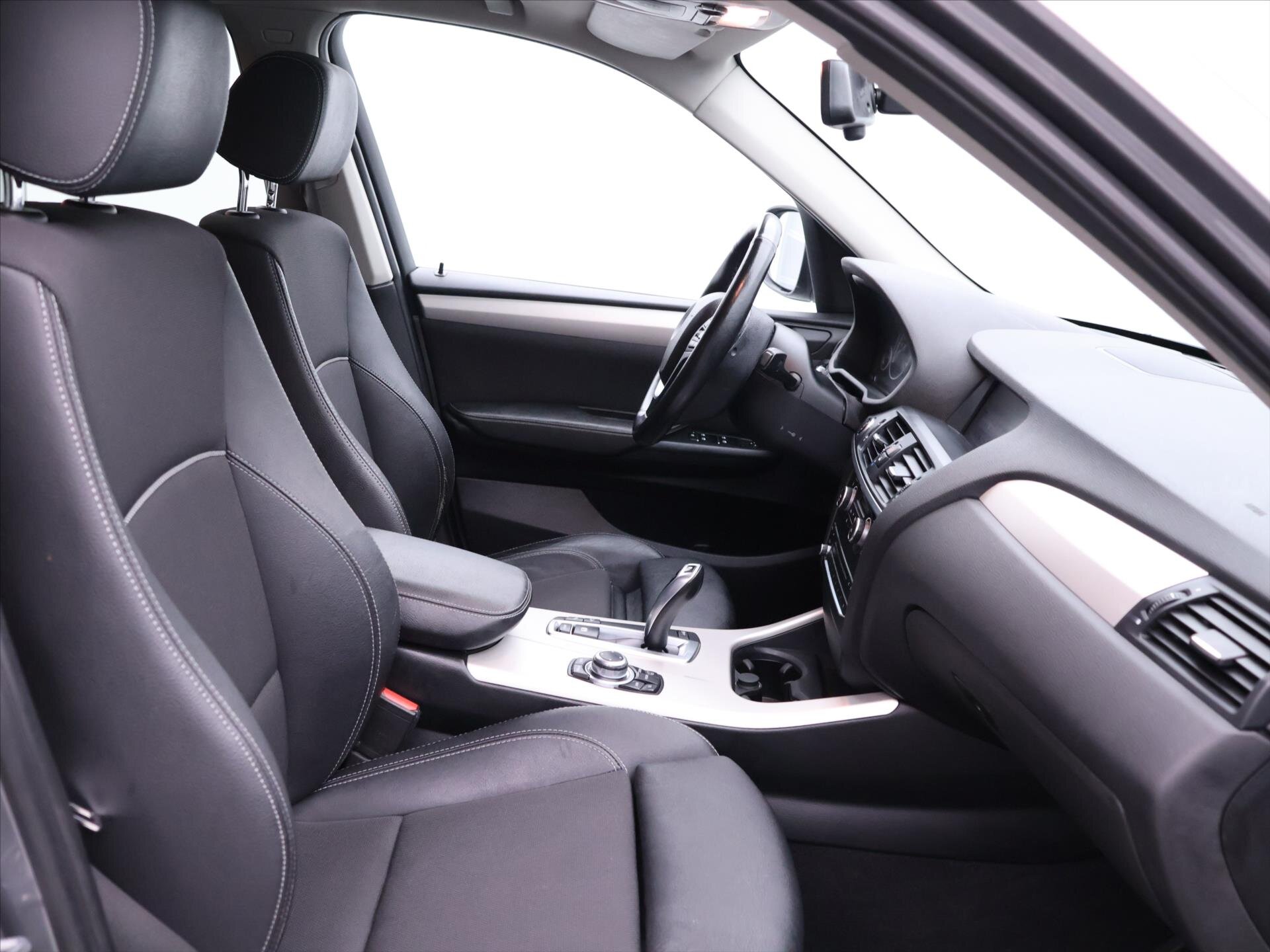 BMW X3 SUV / Terénní 2,0 l 135 kw