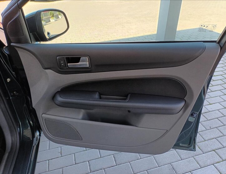 Ford Focus Hatchback 1,4 l 59 kw