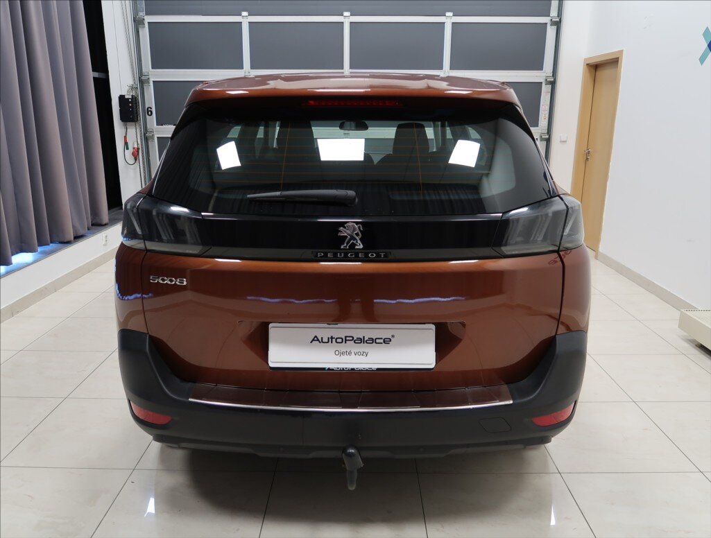 Peugeot 5008 MPV 1,5 l 96 kw