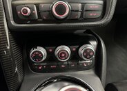 Audi R8 Kupé 5,2 l 386 kw