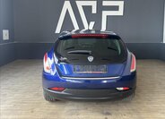 Lancia Delta Hatchback 1,6 l 88 kw